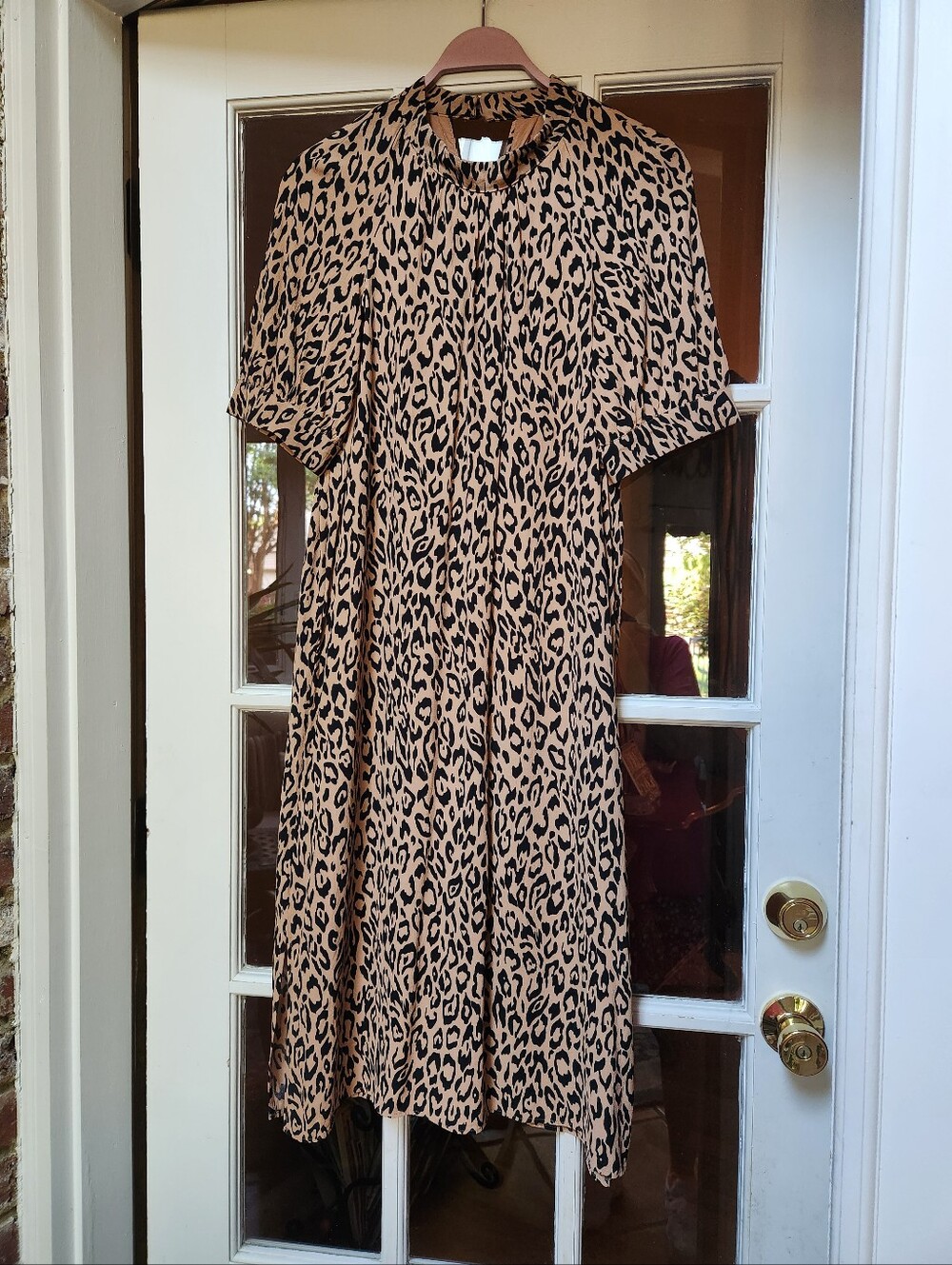 Anthropologie Like New Lightweight Leopard Print Short Sleeve Midi Dress; Small